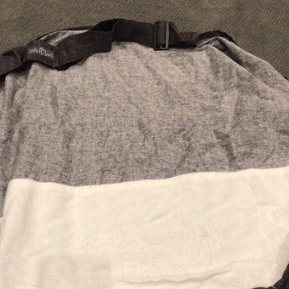 Brown Nursing cover - Picture 3 of 3